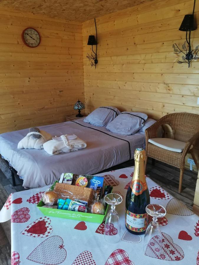 Charmant Chalet Pour 2 Personnes Spa Prive Massillargues-Attuech Kültér fotó