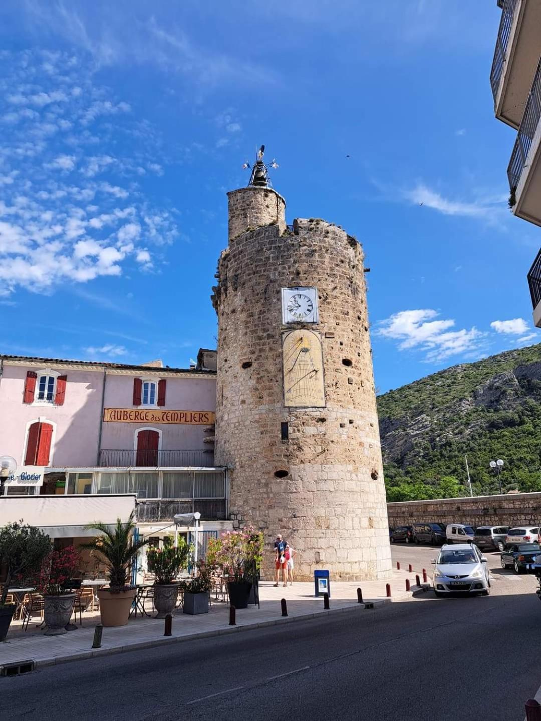 Charmant Chalet Pour 2 Personnes Spa Prive Massillargues-Attuech Kültér fotó